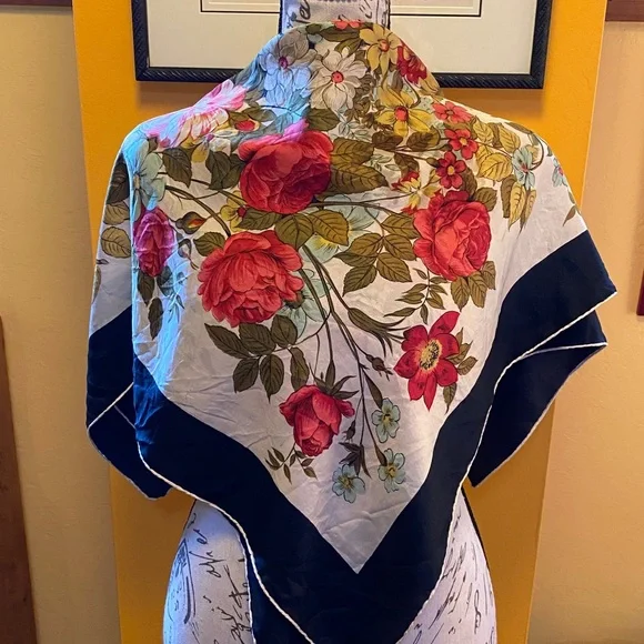 Vintage Silk Scarf Bundle Flawed - Picture 2 of 15